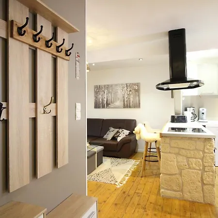 Spacieux T3 La Bourboule, 4 Pers, Proche Thermes Et Commodites - Fr-1-608-284 * La Bourboule