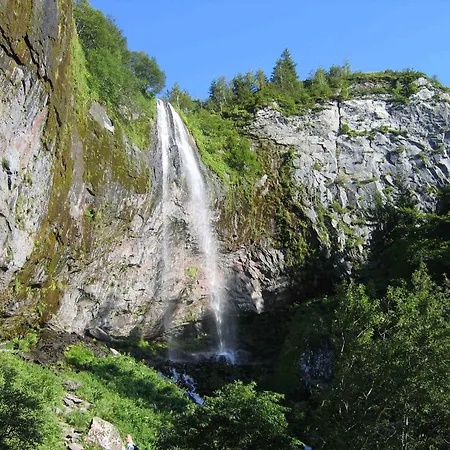 Spacieux T3 La Bourboule, 4 Pers, Proche Thermes Et Commodites - Fr-1-608-284